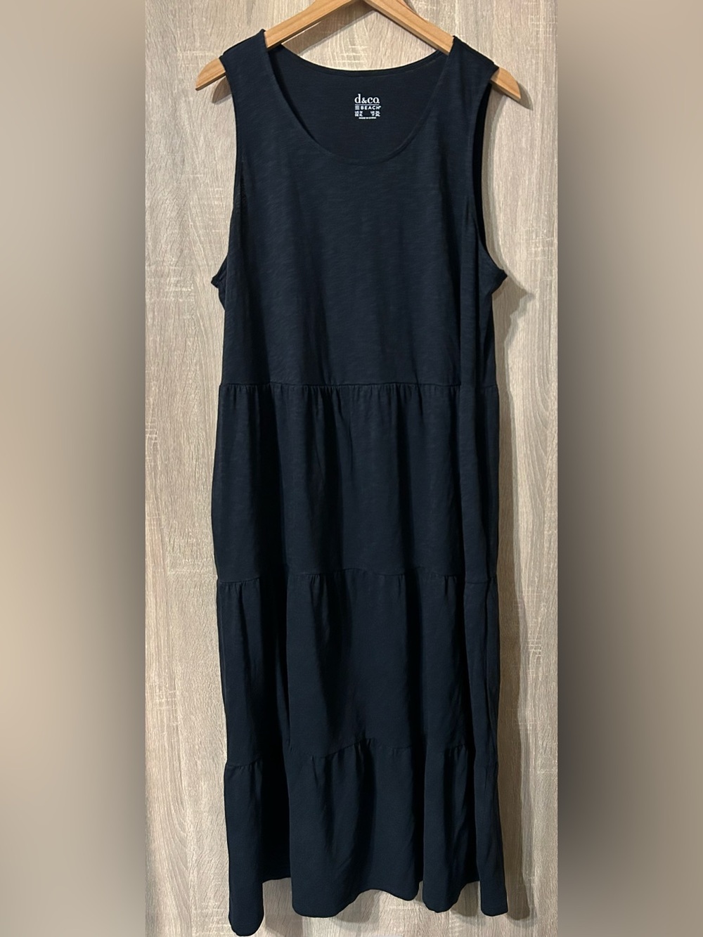 d & co. Beach Black Linen Blend Knit
Midi Dress with Pockets Size 1X